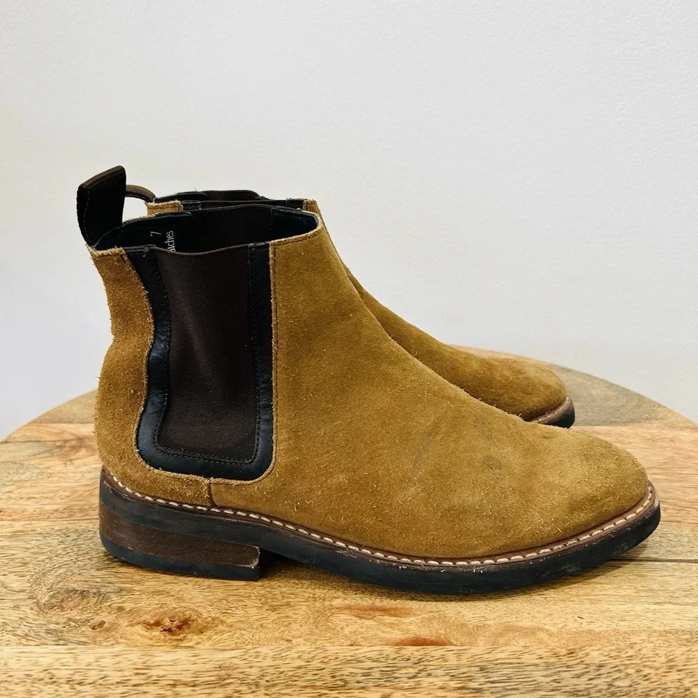 Thursday Boot Co. Men's Duke Chelsea Boot in Honey Suede Size 8.5